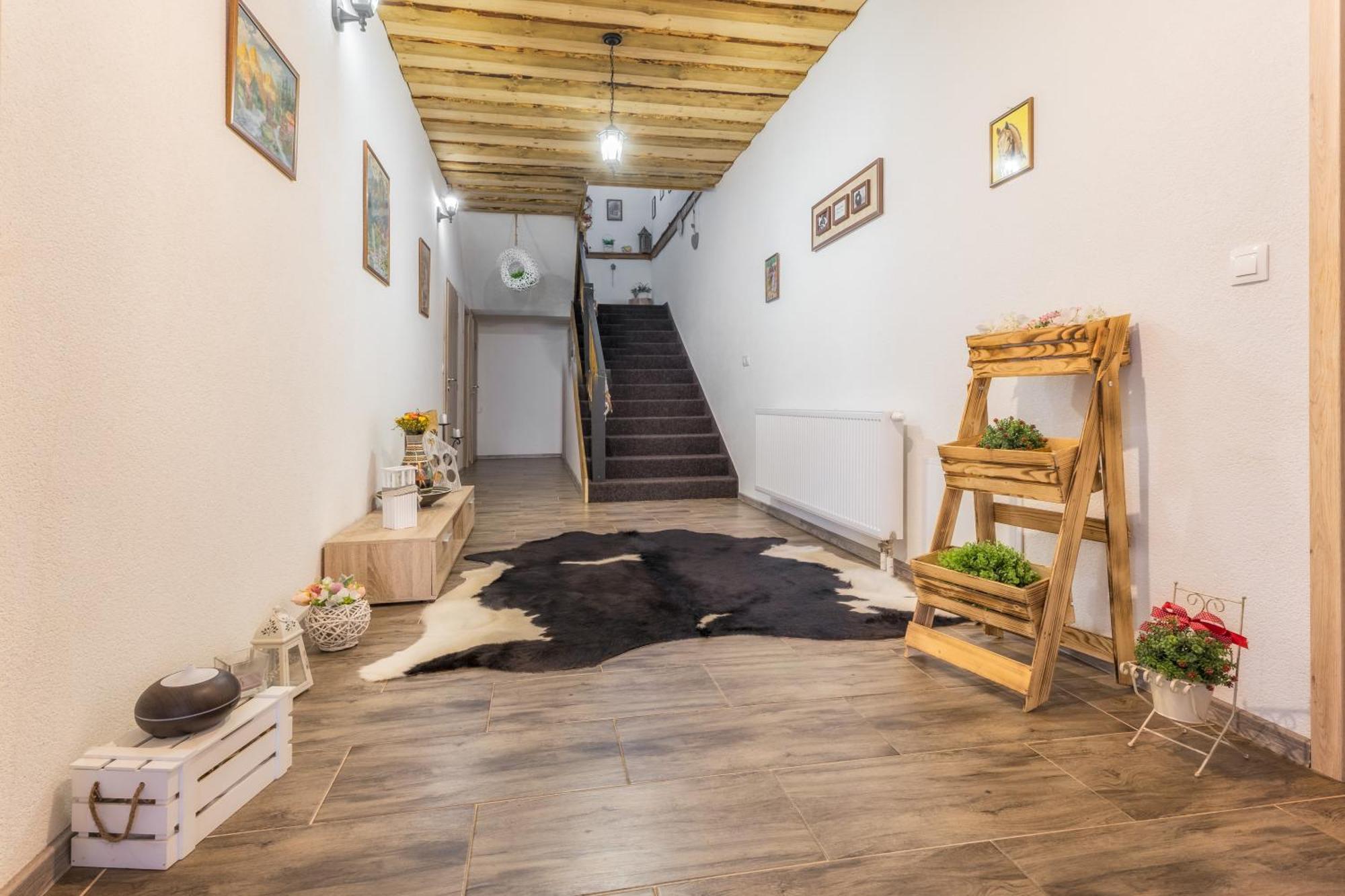 Privat Na Vrsku Apartment Zdiar Ngoại thất bức ảnh